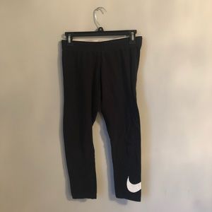 Nike Swoosh Leggings